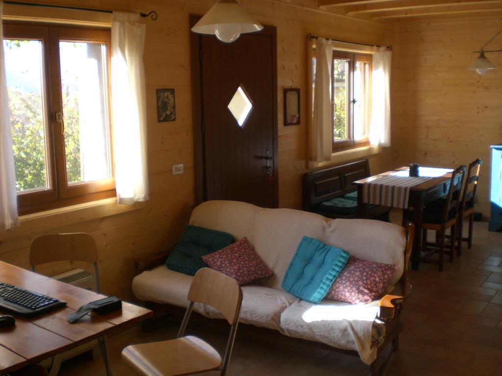 Pera Rionda Bed and Breakfast Caprie Eksteriør billede